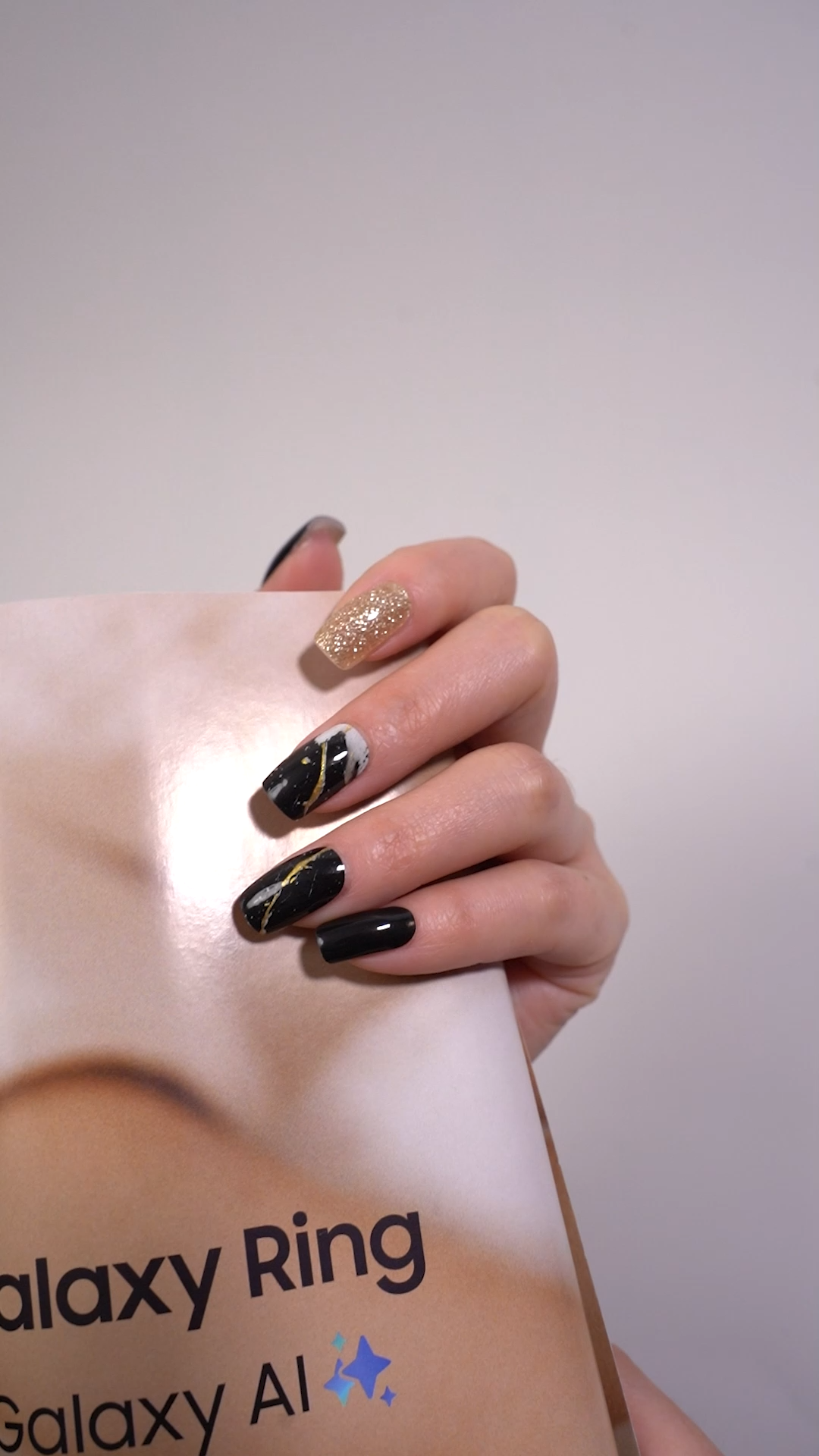 UV-Free Gel Nail Strips - Detailed Texture (Premium Edition 22 Tips)