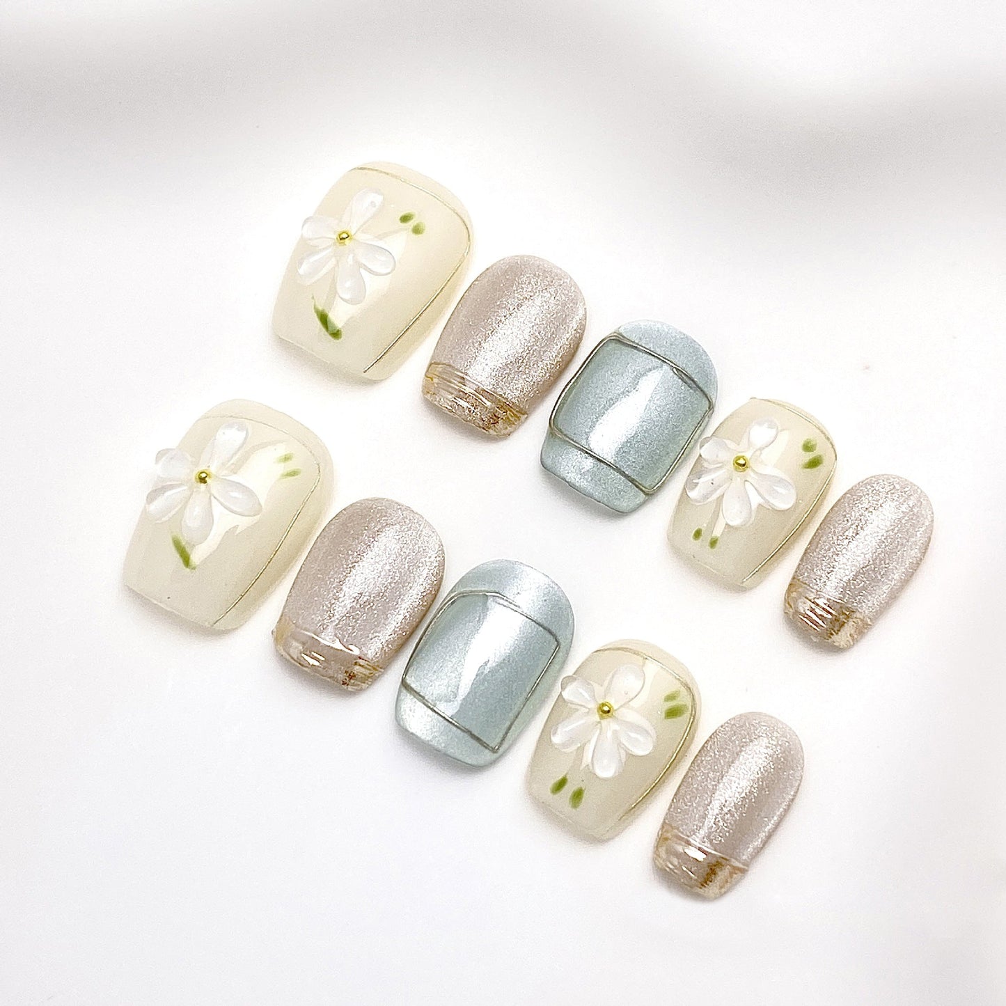 Artisan 3D Floral Press-on Nails | Short Coffin (Ballerina) Shape | Chrome, Cat-Eye & Aurora Collection