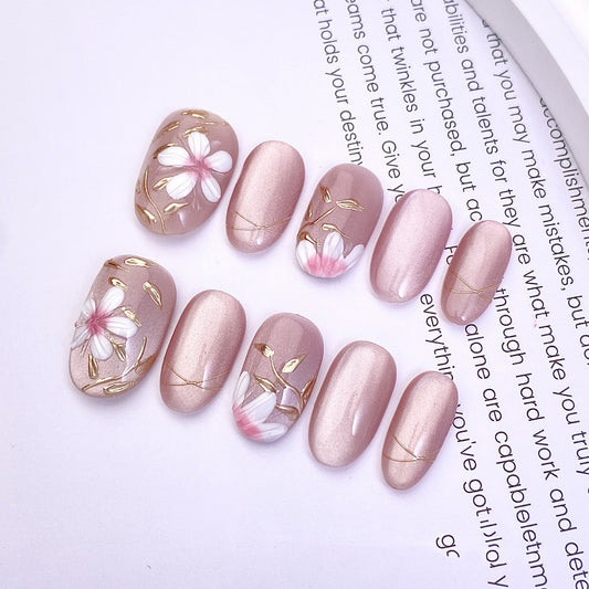 Artisan Cat-Eye & Chrome Press-on Nails | Short Oval Collection