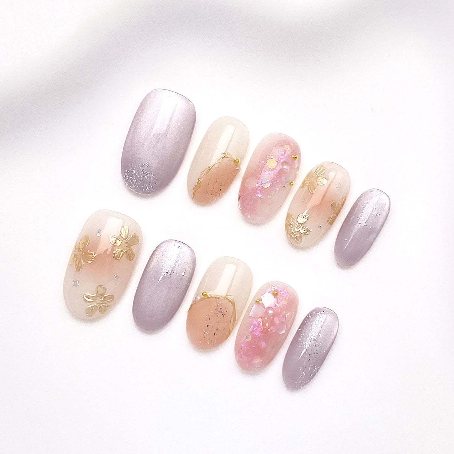 Artisan Cat-Eye & Chrome Press-on Nails | Short Oval Collection
