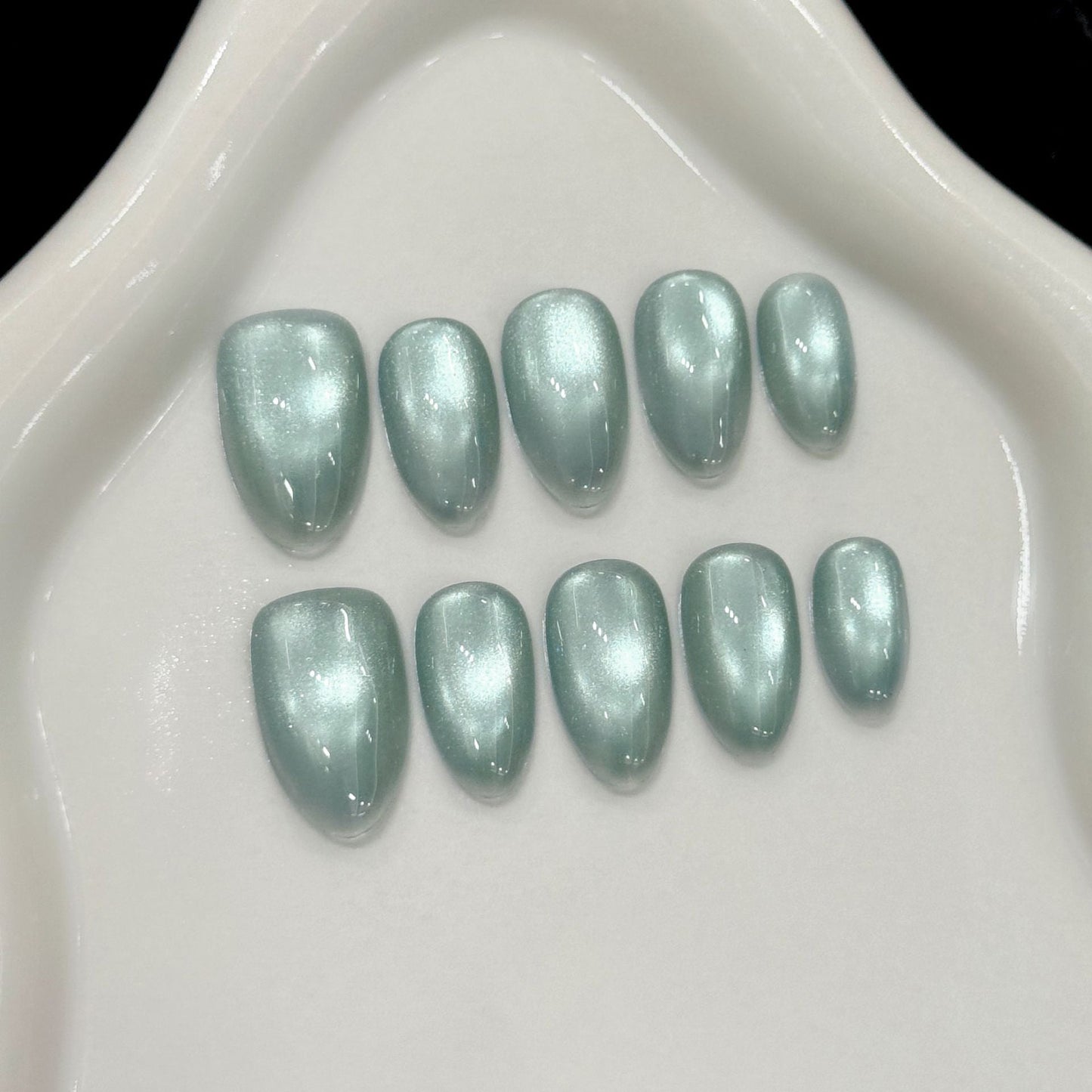 Handcrafted Moonlight Cat-Eye Press-On Nails - Shimmering Jelly Magnetic Gel | Short Almond